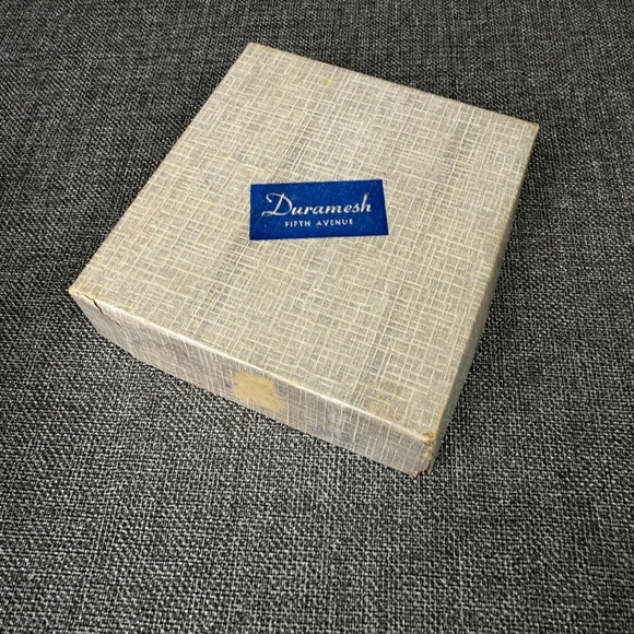 Vintage Gold Mesh Coin Purse Wallet Clutch Duramesh Fifth Avenue with Box - Picture 14 of 14